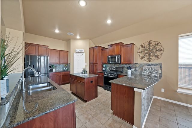 917 White Porch Avenue, Forney, TX 75126