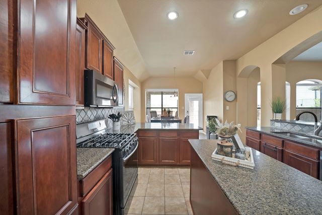 917 White Porch Avenue, Forney, TX 75126