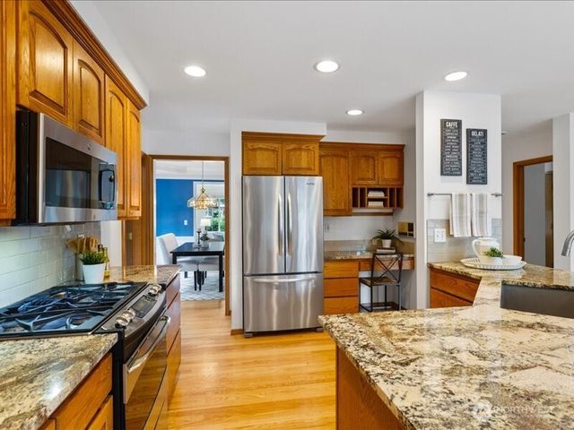 321 N 188th Street, Shoreline, WA 98133