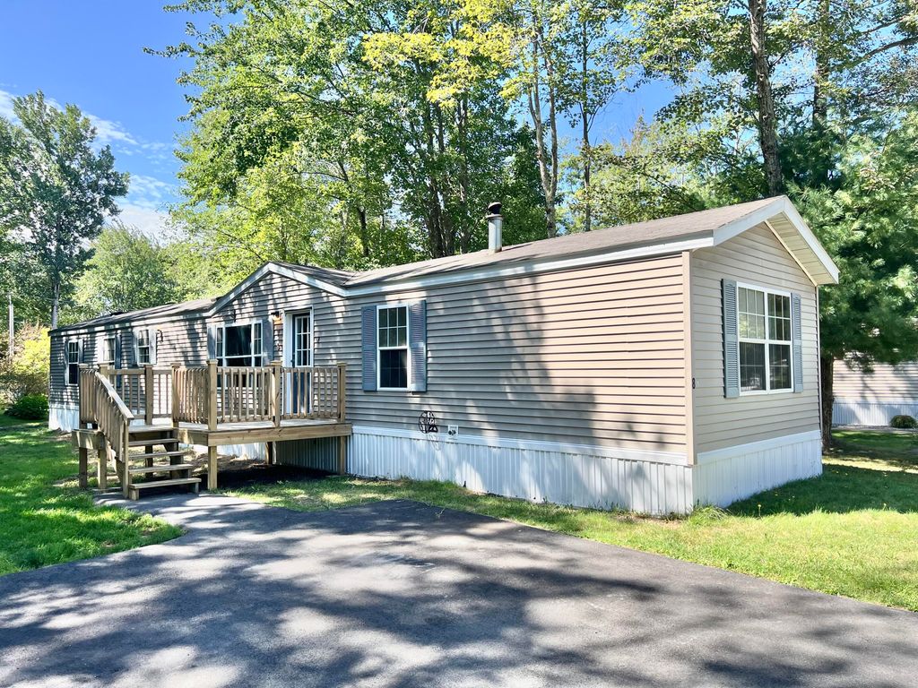 8 Bayberry Drive, Old Orchard Beach, ME 04064 — exterior