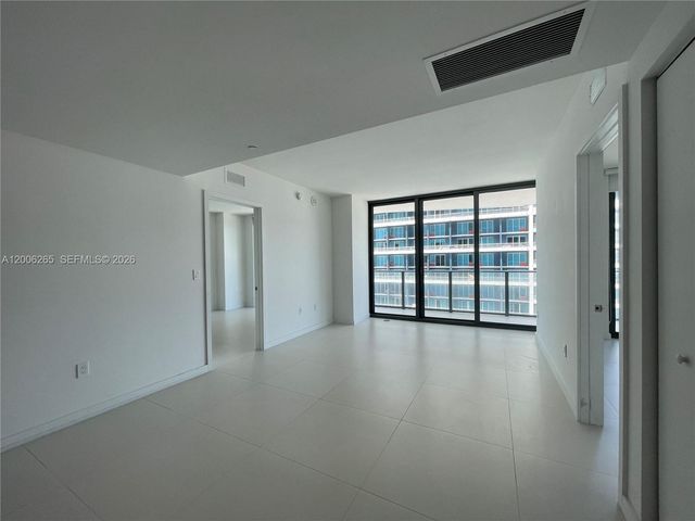 1300 S Miami Ave 2009, Miami, FL 33131