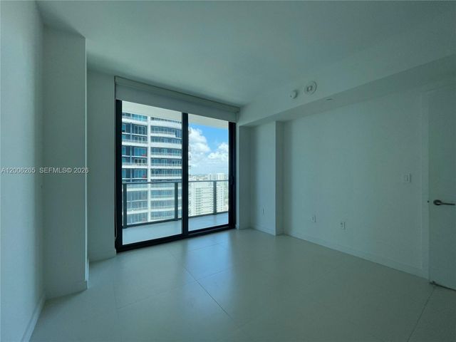 1300 S Miami Ave 2009, Miami, FL 33131