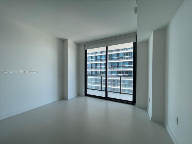 1300 S Miami Ave 2009, Miami, FL 33131