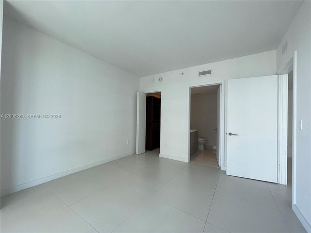 1300 S Miami Ave 2009, Miami, FL 33131