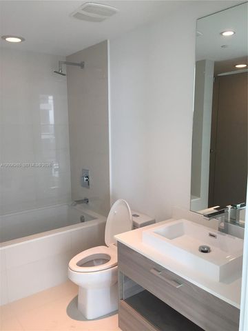 1300 S Miami Ave 2009, Miami, FL 33131