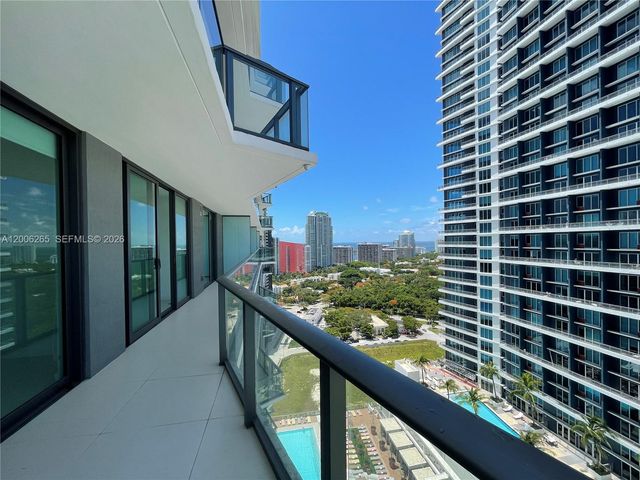 1300 S Miami Ave 2009, Miami, FL 33131