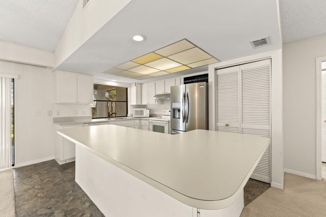 2489 SE Grand Dr, Port St. Lucie, Port St Lucie, FL 34952