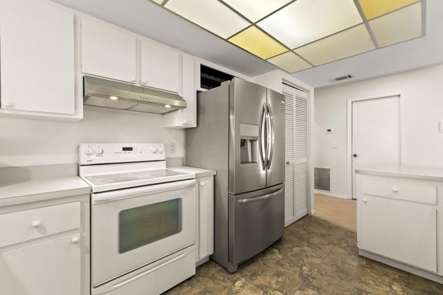 2489 SE Grand Dr, Port St. Lucie, Port St Lucie, FL 34952