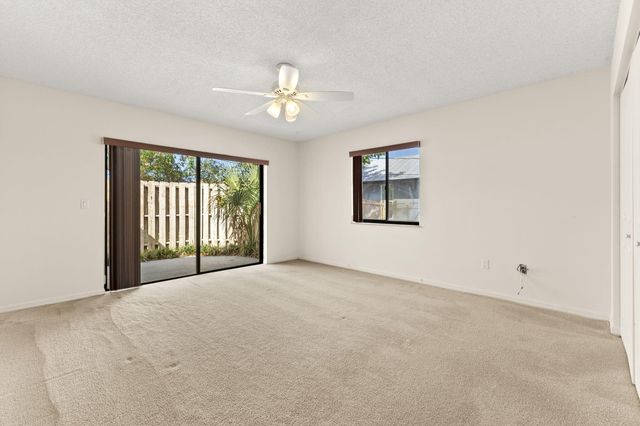 2489 SE Grand Dr, Port St. Lucie, Port St Lucie, FL 34952