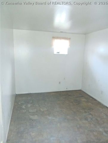 4902 Raven Drive, Charleston, WV 25306