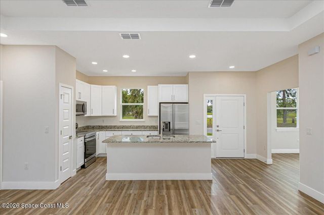 958 Chace Lane NE, Palm Bay, FL 32905