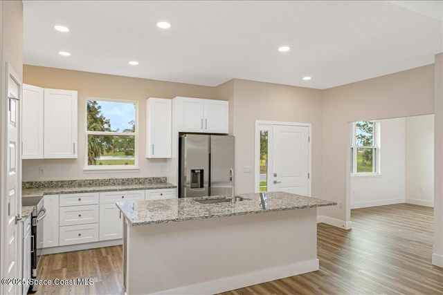 958 Chace Lane NE, Palm Bay, FL 32905