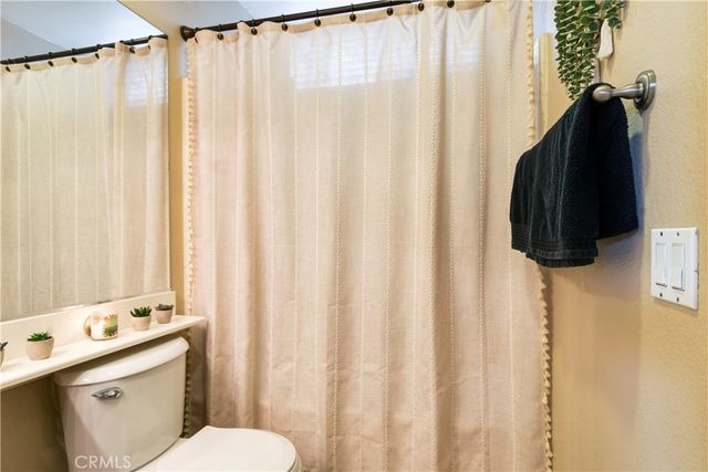 14834 Shetland Lane, Fontana, CA 92336