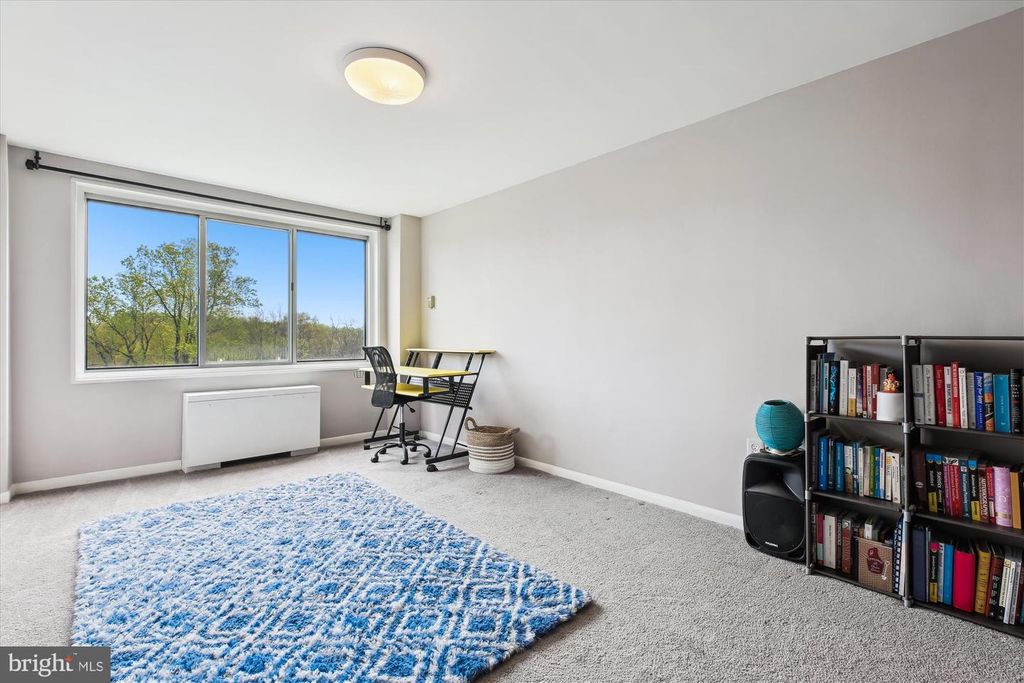 Image 25 of property listing at 10201 GROSVENOR PL #711, North Bethesda, MD 20852