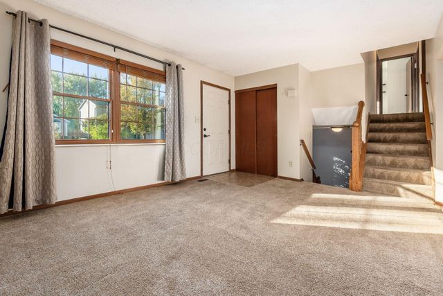 3894 Maidens Larne Drive, Columbus, OH 43221