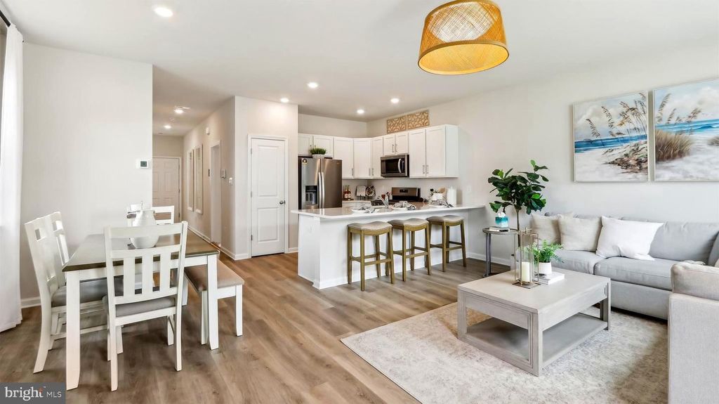 270 HERMOSA DR, Egg Harbor Township, NJ 08234