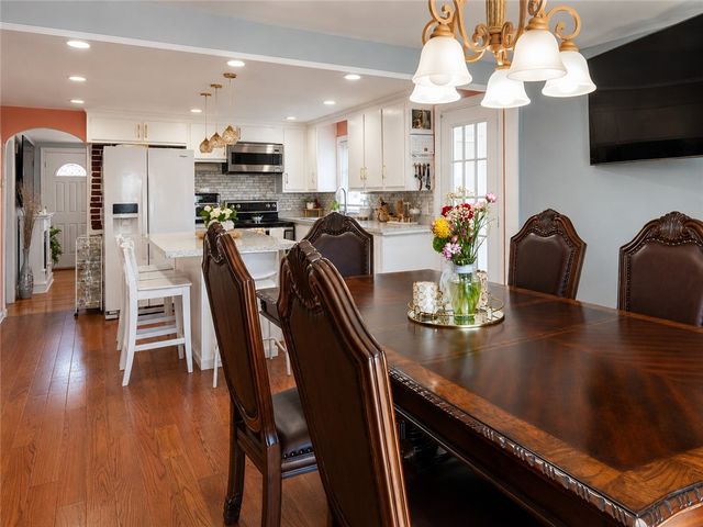 150 Woodbury Street, Pawtucket, RI 02861
