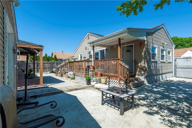 150 Woodbury Street, Pawtucket, RI 02861