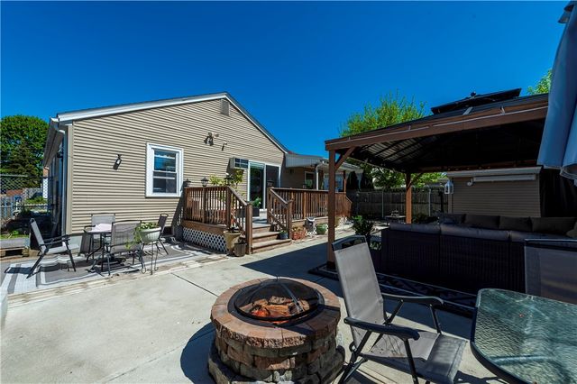 150 Woodbury Street, Pawtucket, RI 02861