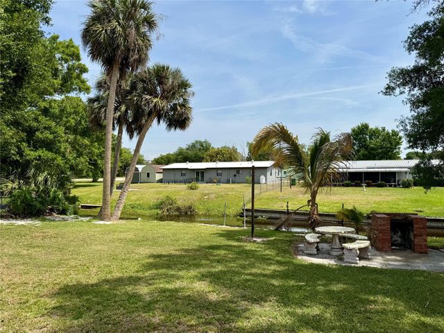 1203 SE 8th Ave, Okeechobee, FL 34974