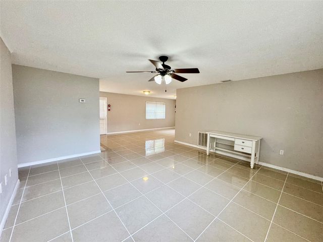 1203 SE 8th Ave, Okeechobee, FL 34974