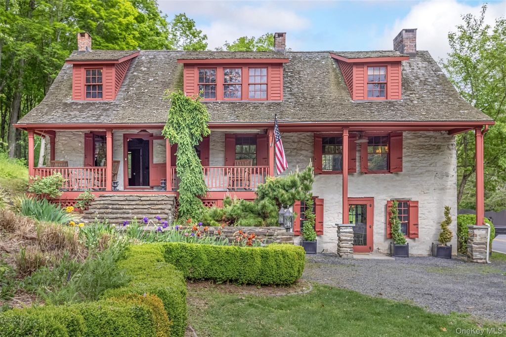 1282 Old Post Road, New Paltz, NY 12429