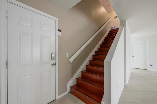 2882 SW Cape Breton Drive, Port St Lucie, FL 34953