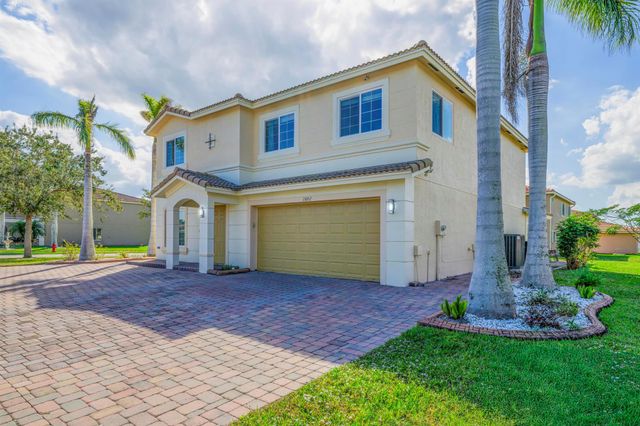 2882 SW Cape Breton Drive, Port St Lucie, FL 34953