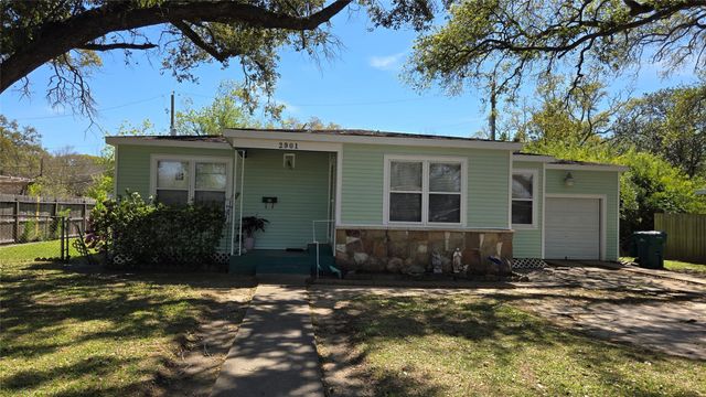 2901 N Houston Drive, La Marque, TX 77568