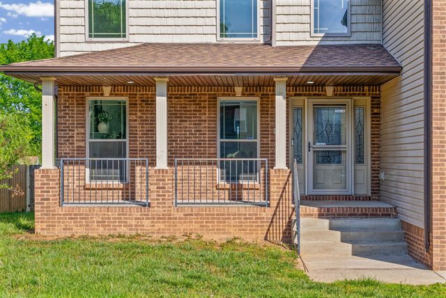 1708 Spring Haven Dr, Clarksville, TN 37042