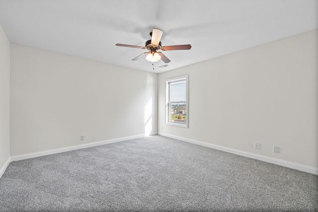 1708 Spring Haven Dr, Clarksville, TN 37042