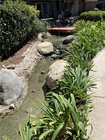 192 Streamwood, Irvine, CA 92620