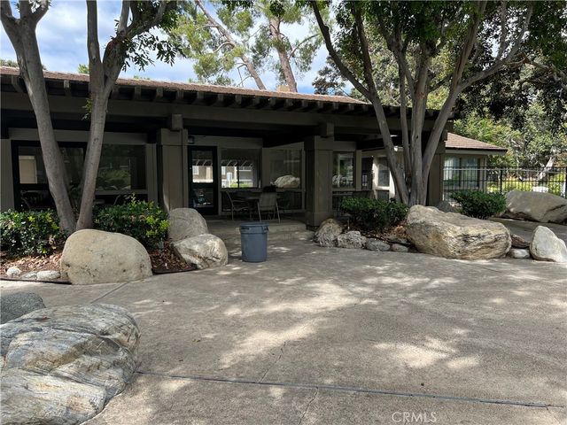 192 Streamwood, Irvine, CA 92620