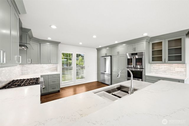 1529 13th Court, Fox Island, WA 98333