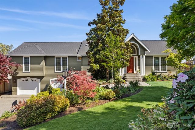 1529 13th Court, Fox Island, WA 98333