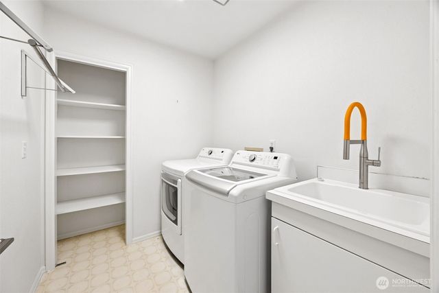 1529 13th Court, Fox Island, WA 98333