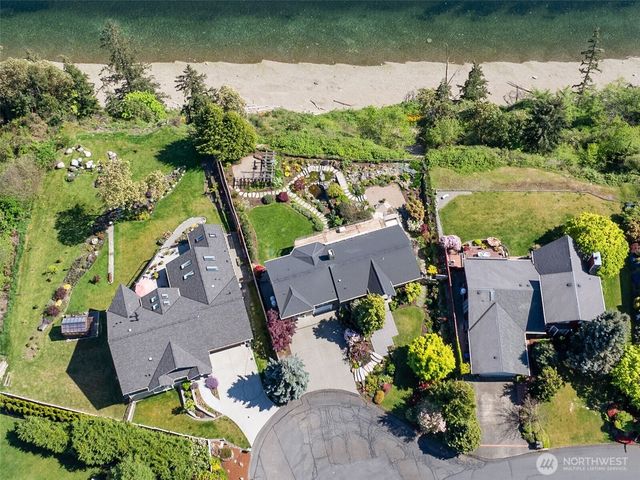 1529 13th Court, Fox Island, WA 98333