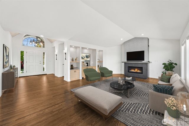 1529 13th Court, Fox Island, WA 98333