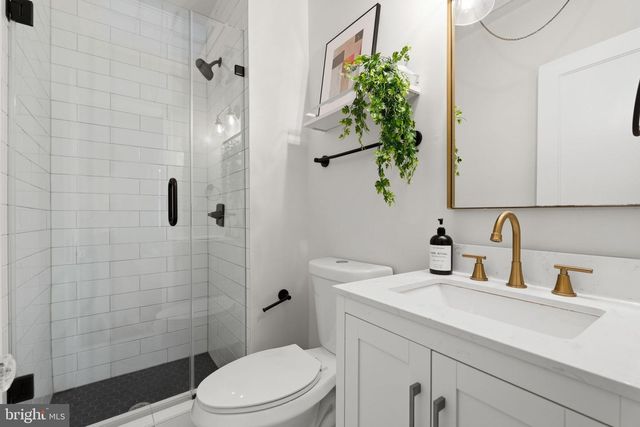 5221 2ND ST NW, Washington, DC 20011