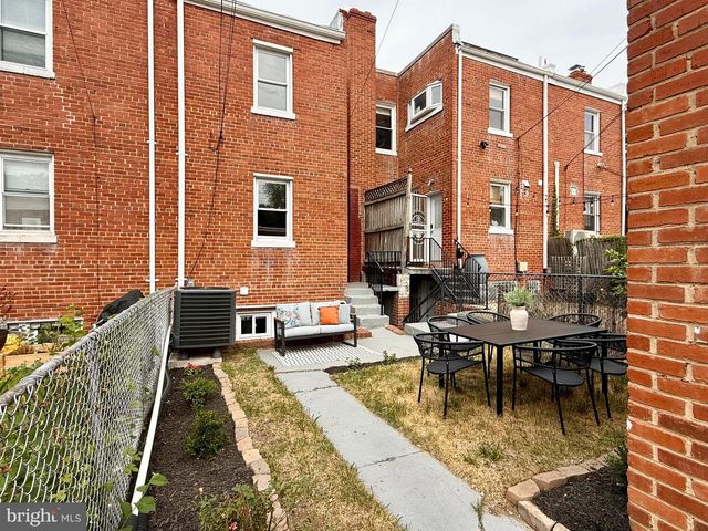 5221 2ND ST NW, Washington, DC 20011