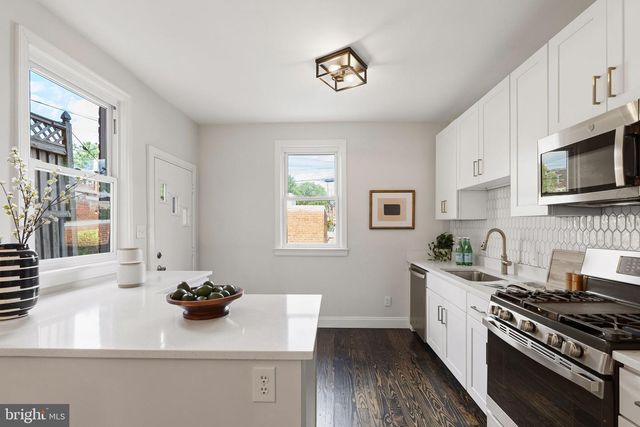 5221 2ND ST NW, Washington, DC 20011