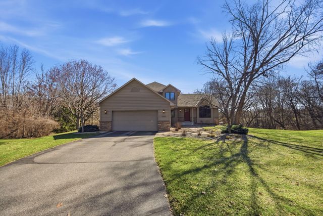 1100 Cherry Court, Burnsville, MN 55306