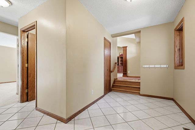 1100 Cherry Court, Burnsville, MN 55306