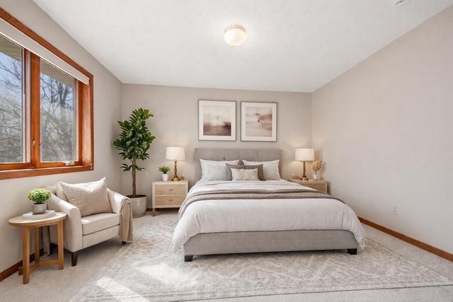 1100 Cherry Court, Burnsville, MN 55306