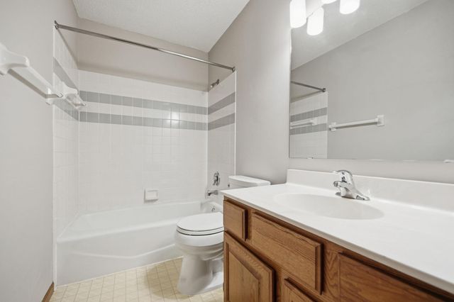 1100 Cherry Court, Burnsville, MN 55306