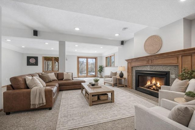 1100 Cherry Court, Burnsville, MN 55306