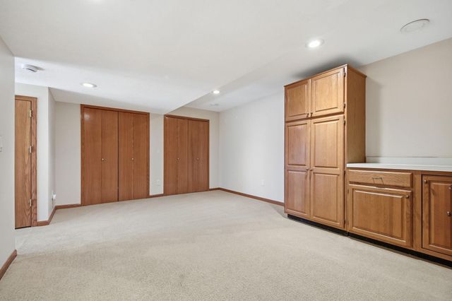 1100 Cherry Court, Burnsville, MN 55306