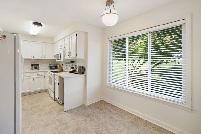4487 Post Pl Apt 108, Nashville, TN 37205
