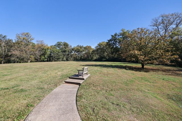 4487 Post Pl Apt 108, Nashville, TN 37205