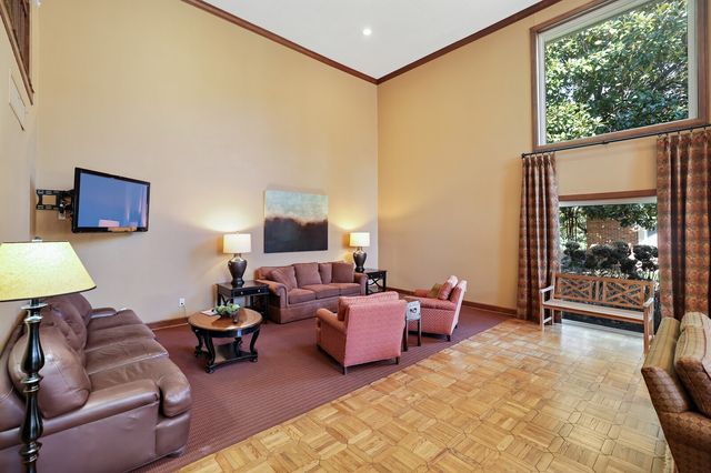 4487 Post Pl Apt 108, Nashville, TN 37205